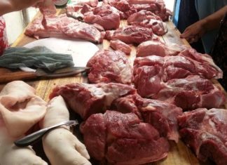 Why is pork sold at a meat market kept on the table while beef is hung high? Surprisingly, few people know the reason.