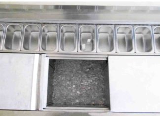 Reasons to Get a Stainless Steel Ice Chest for Your School