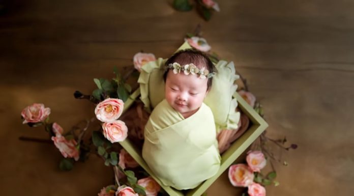 4-Day Newborns: Boys or Girls, All Prosperous and Successful! Proud Parents Await.