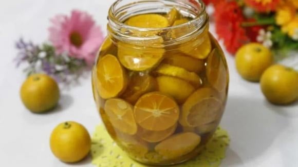 The Best Fruit for Lunar New Year: Sweeten your celebrations with honey and brown sugar soaked fruits that cure cough effectively
