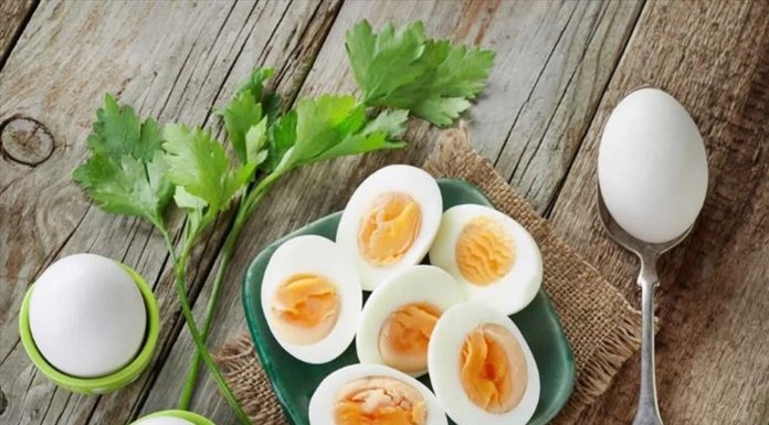 Avoid Buying When Eggs Show These Signs