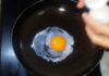 Don’t crack the egg directly into the pan: Add this one thing to make the egg puff up, smooth and fragrant.