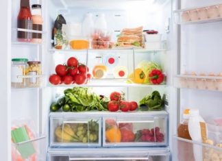 Should you put hot food directly into the refrigerator?