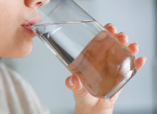 Healing Many Diseases by Just Drinking Water in Empty Stomach
