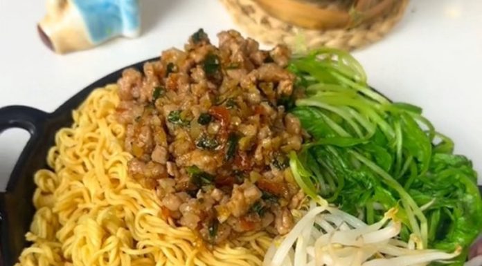 A Tasty and Healthy Stir-Fry: Beef Noodle Delight