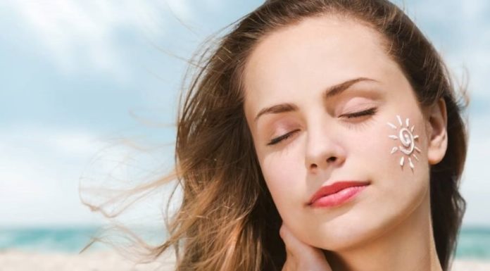 Avoid Early Wrinkles: Try These 4 Simple Ways