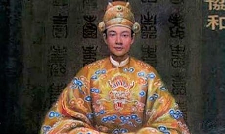 Which Vietnamese king executed his father-in-law for corruption with the highest number of offspring?