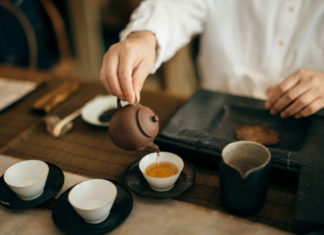 Is it good to drink a cup of tea right after a meal? Expert opinion surprises