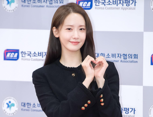 Yoona’s Forever Youthful Look: Top Age-Defying Fashion Hacks