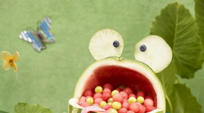 3 Easy and Beautiful Ways to Carve Watermelons for Tet Holiday
