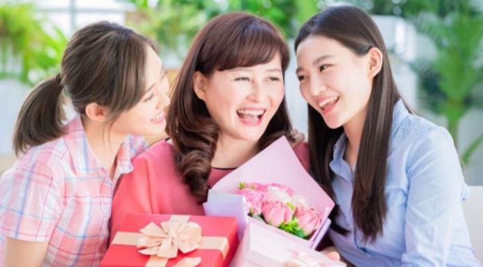 The Ultimate 2023 Mother’s Day Present Guide: 20 Gifts with Deep Meaning and Profound Impact