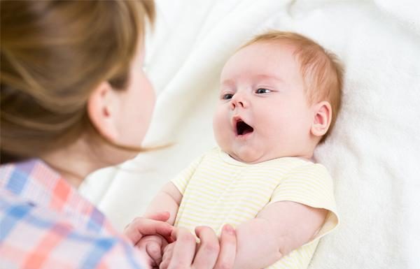 5 Signs Newborns Instantly Adore Their Mothers from First Glance