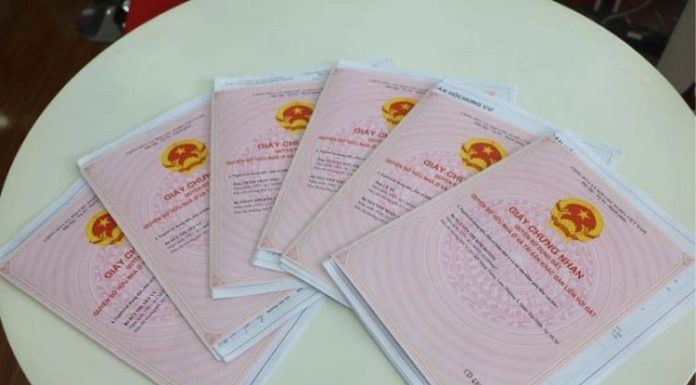 Discover 2 quick and easy ways to look up online Red Book records