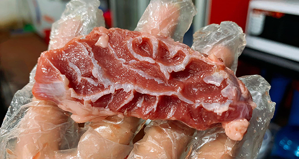 The Pig’s Knuckle, with only 2 ounces, is tastier and more nutritious than beef, regret not trying it.