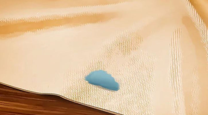 ✔ 4 Easy and Effective Techniques for Removing Glue from Clothes