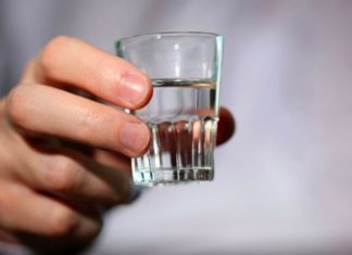 “4 Proven Strategies for Getting Rid of Body Odor with Alcohol”