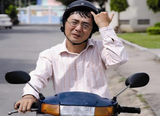 5 Tips to Cope With Oily Hair While Wearing Helmets in Summer