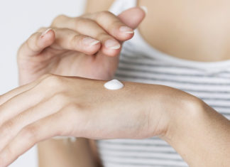 5 Tips to Prevent Skin Peeling When Using Moisturizer