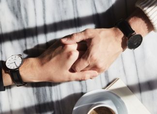 Which Hand is More Convenient for Wearing a Watch: Left or Right?