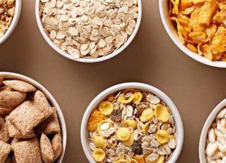 5 Foods Moms Should Never Give Their Kids for Breakfast