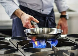 Common Mistakes that Cause Non-Stick Pans to Wear Out Quickly