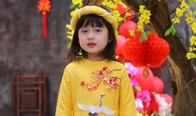 8 Stylish and Cool Ways to Dress up Kids in Traditional Vietnamese Ao Dai for Tet Celebration