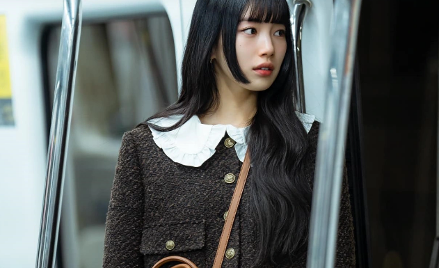 Stylish Korean Jacket – Stay warm and elevate your style with this trendy coat.