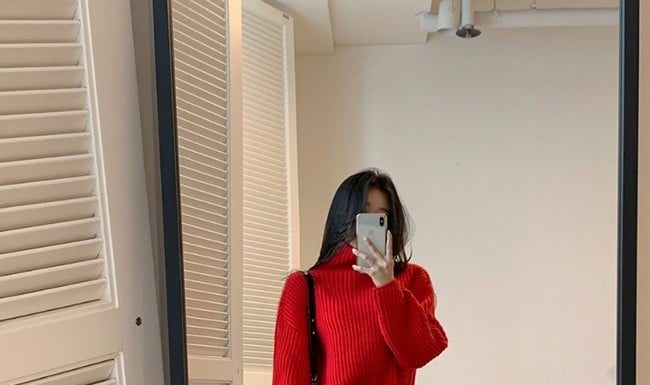 4 Stylish Cropped Sweaters that Will Elevate Your Look for Work and Play