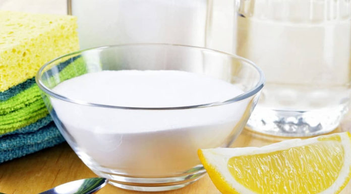 Apply this method to keep your bathroom shining and free from residues