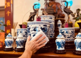 Avoid these 4 liquids when cleaning the altar on Tet holiday, many families make mistakes without knowing