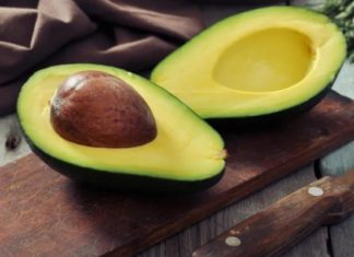 The Secret to Choosing Delicious, Yellow Fragrant, High-Quality Avocados That Are Not Overripe or Bitter