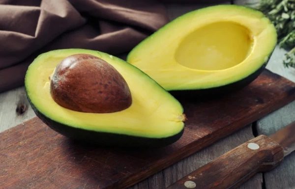 The Secret to Choosing Delicious, Yellow Fragrant, High-Quality Avocados That Are Not Overripe or Bitter