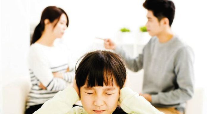 8 Bad Parenting Habits That Negatively Impact Children