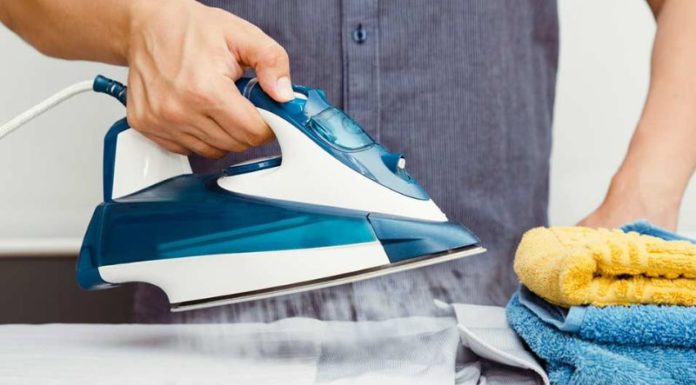 Tips for Cleaning a Steam Iron Thoroughly and Safely