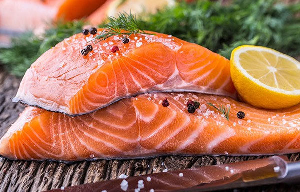 The Ultimate Guide to Spotting and Enjoying Top-Quality, Mouthwatering Salmon in Just 3 Seconds
