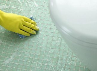 5 Simple Steps to Quickly Clean Your Bathroom in Under 5 Minutes