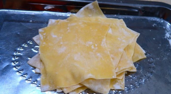 Preventing Dumpling Wrappers From Sticking Together