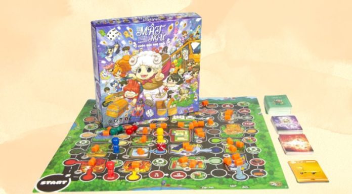 Unlocking Strategies for Winning the Comet Race Board Game from Experienced Classroom Code Talkers