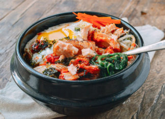 Preparing Korean Mixed Rice with Salmon and Spinach in a Rice Cooker