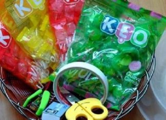 Crafting an Oishi Treat-Filled Altar Display for Tet Celebration