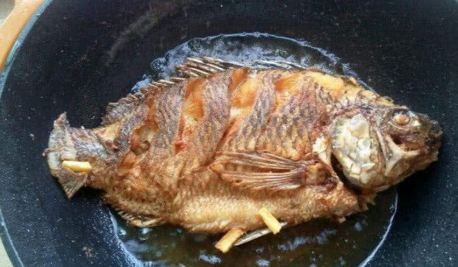 Read about 3 ways to fry fish without it being greasy, sticking to the pan, or losing its crispy skin and immediately want to try them out