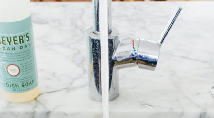 Cleaning a Blender in 30 Seconds or Less – A Step-by-Step Guide