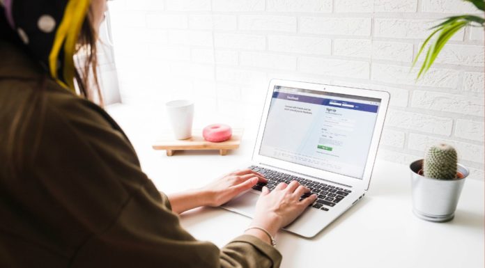 Quickest Ways to Write Bold Text on Facebook for More Attention