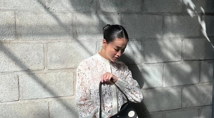 4 Vietnamese beauties passionately promote long skirts, incredibly cool mix and match that everyone can learn from.