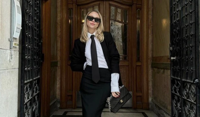 Endless Ways to Style Long Skirts without Worrying about Looking “Boxy”