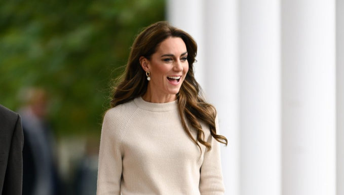 Kate Middleton’s Chic and Sophisticated Collection of 9 Elegant Maxi Skirts