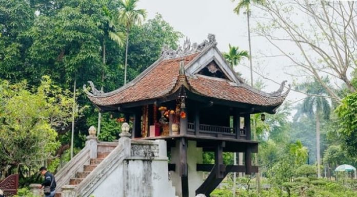 15 Beautiful and Sacred Ancient Temples in Hanoi for Spring Excursion