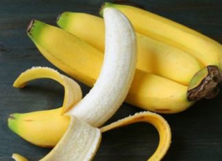 Bananas: Try These 3 Home Remedies to Combat Prematurely Gray Hair