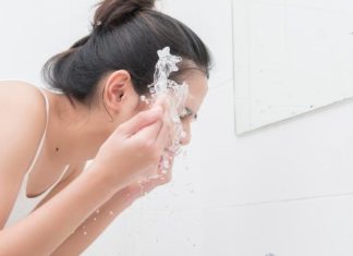 Tips from a Dermatologist on Washing Your Face for Reducing Dark Spots
