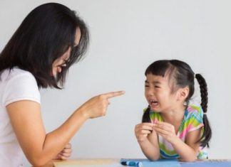3 Types of Parents That Easily Raise Depressed Children, Test Yourself if You Are One